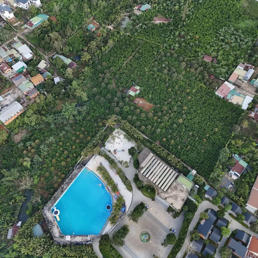 Không gian Nguyễn Lê Phương Uyên